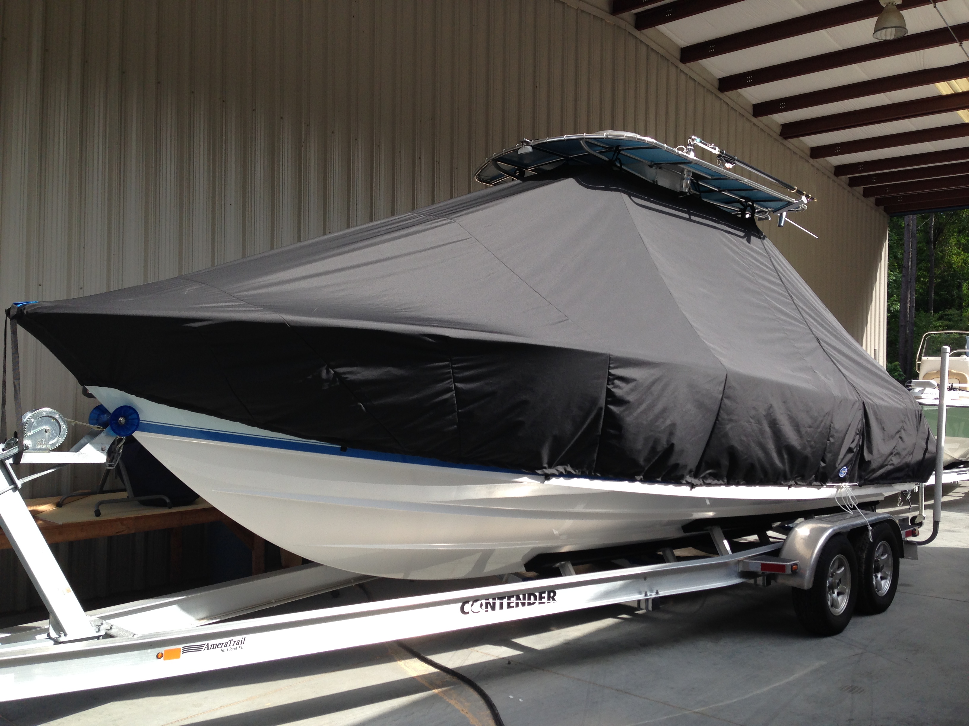 Contender 23 Tournament, 20xx, TTopCovers™ T-Top boat cover, port front