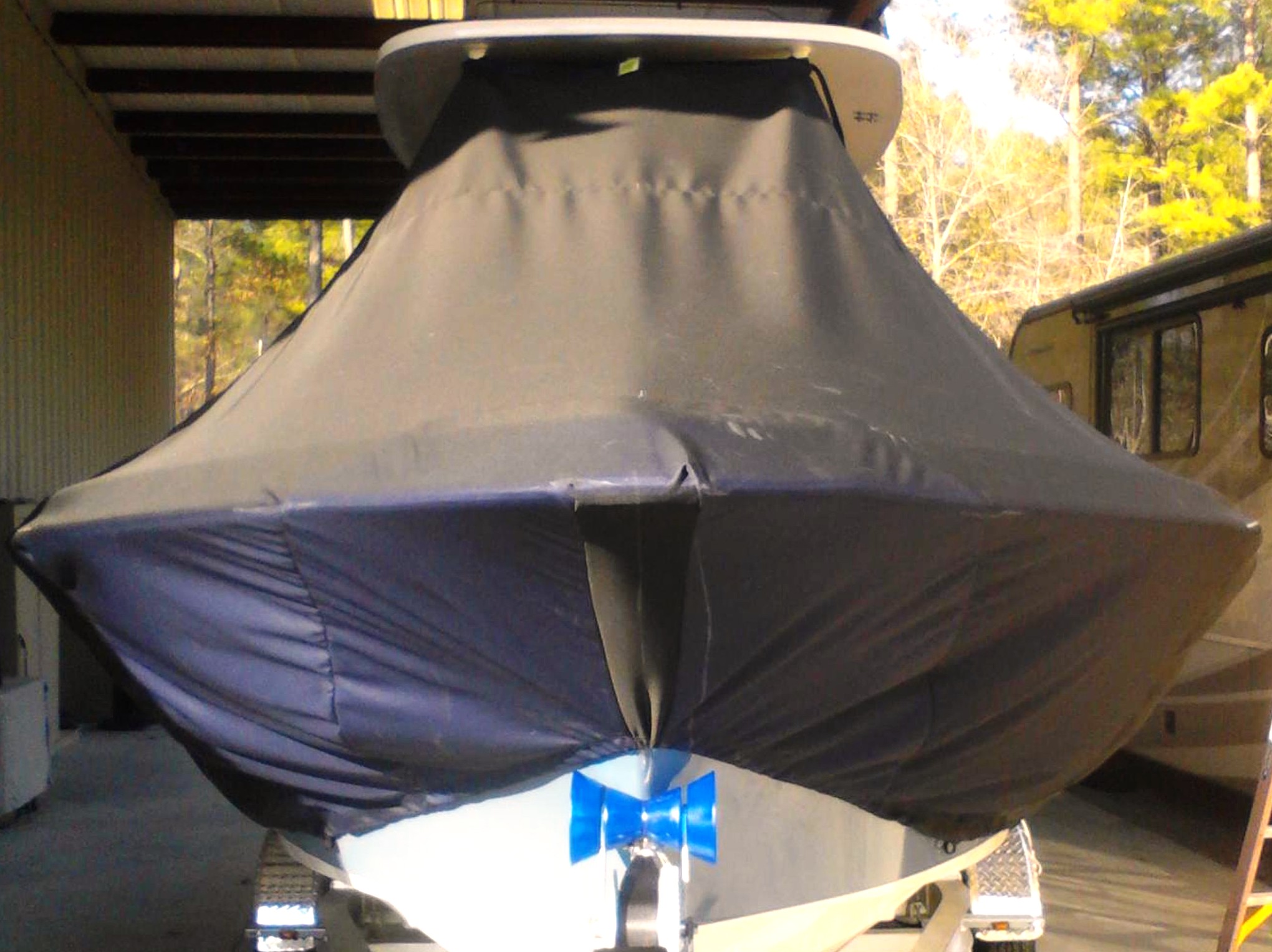 Key West 239FS, 20xx, TTopCovers™ T-Top boat cover front