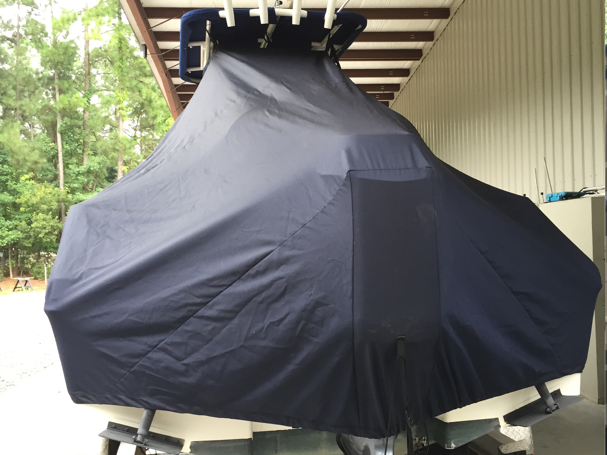 Robalo, 200CC, 20xx, TTopCovers™ T-Top boat cover rear