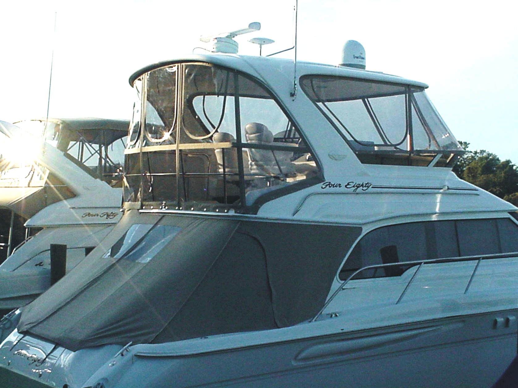 Sea Ray® 480SedanBridge, 2001 BridgeHardTopFullEnclosure Cockpit