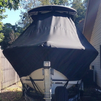 Photo of Sea Hunt&reg; Ultra-211 20xx LaPorte&trade; T-TopCover TTopCover&trade; T-Top boat cover, front from RnR-Marine&trade; 